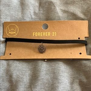 Black and silver chocker